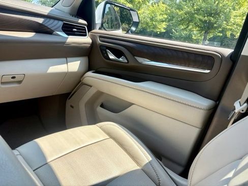 Used 2021 GMC Yukon Denali AWD/4WD image 25