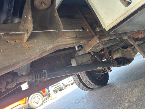 Used 2005 Ford F350 4x4 Regular Cab DRW Super Duty image 26