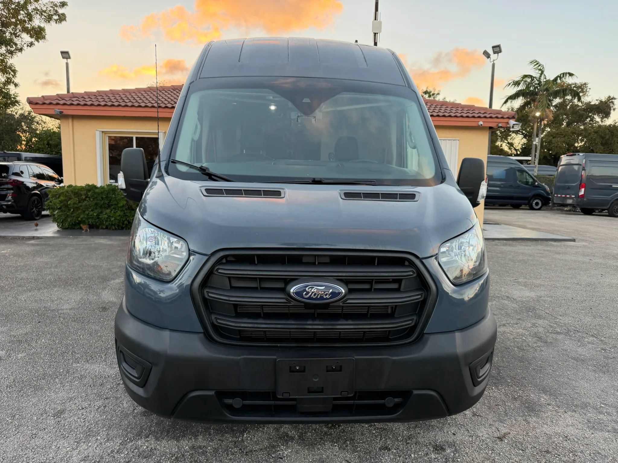 Used 2020 Ford Transit 250 148 High Roof Extended RWD image 10