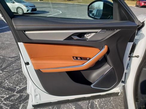 New 2026 Jaguar F-PACE R-Dynamic S image 10