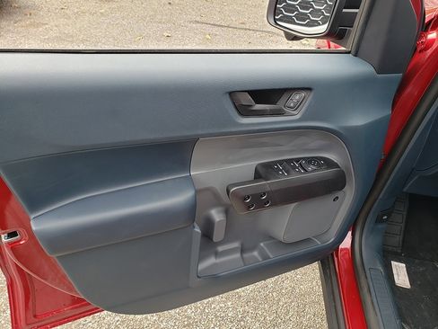 New 2025 Ford Maverick Lariat w/ Black Appearance Package image 13