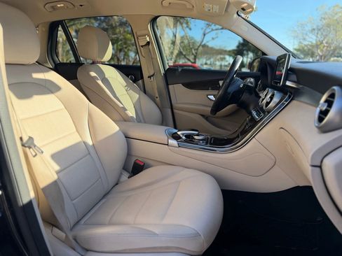 Used 2016 Mercedes-Benz GLC 300 image 19