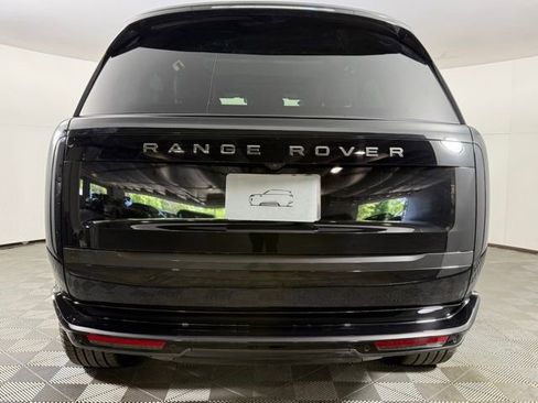 Used 2025 Land Rover Range Rover SE image 7