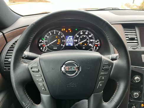 Used 2018 Nissan Armada Platinum w/ Interior Lighting Package image 28