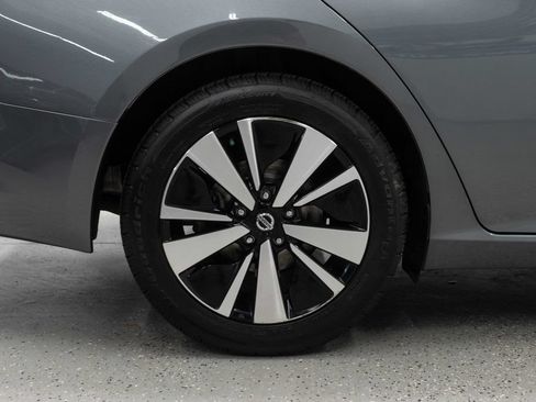 Used 2019 Nissan Altima 2.5 SL FWD image 32