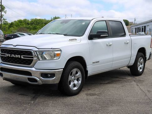 Used 2022 RAM 1500 Big Horn AWD/4WD image 3