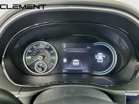 Used 2023 Genesis GV70 2.5T w/ Advanced Package AWD/4WD image 18