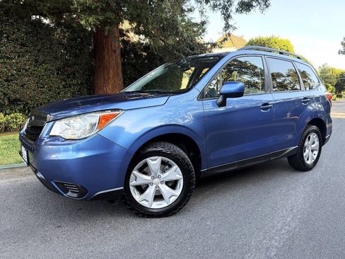 Used 2015 Subaru Forester 2.5i Premium w/ Popular Package #2 AWD/4WD image 3