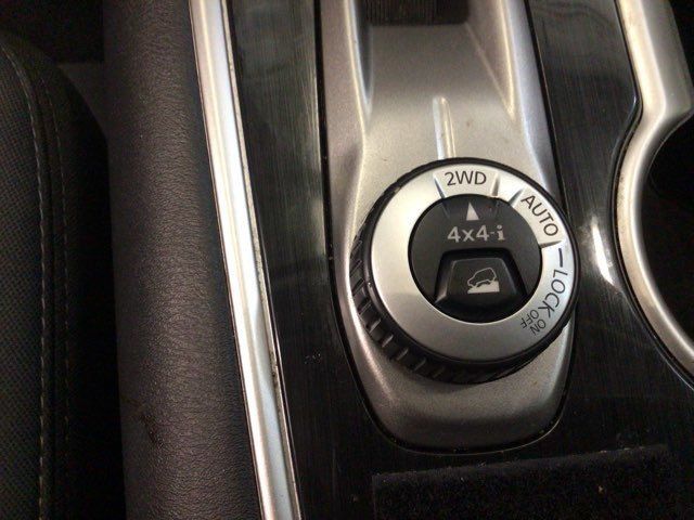 Used 2020 Nissan Pathfinder S AWD/4WD image 21