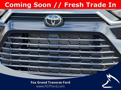 Used 2025 Toyota Grand Highlander AWD image 36