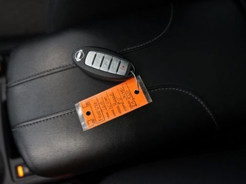 Used 2019 Nissan Rogue SV w/ Sun & Sound Touring Package image 26