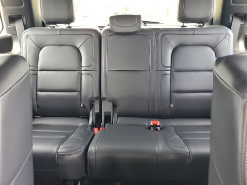 Used 2024 Lincoln Navigator Reserve image 20