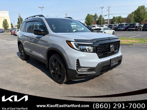 Used 2024 Honda Passport Black Edition image 5