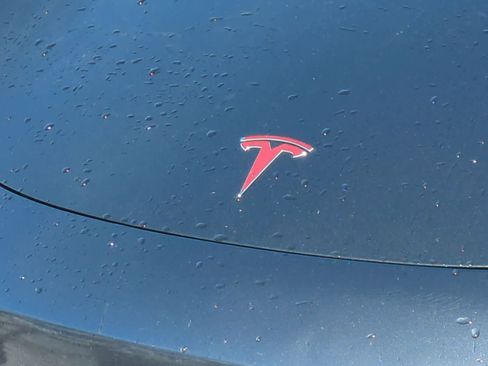 Used 2018 Tesla Model 3 Long Range image 12