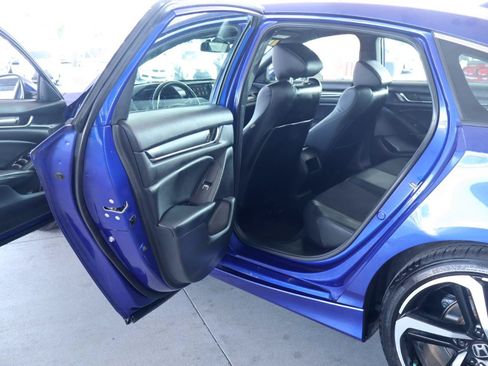 Used 2018 Honda Accord Sport image 30