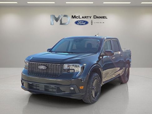 New 2026 Ford Maverick Lobo AWD/4WD image 2