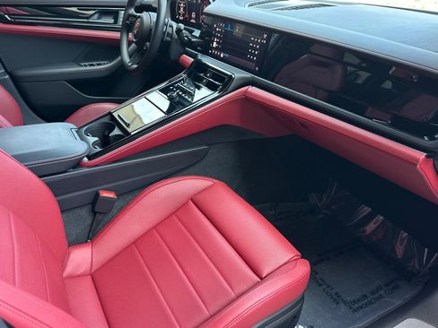 Used 2026 Porsche Panamera image 16