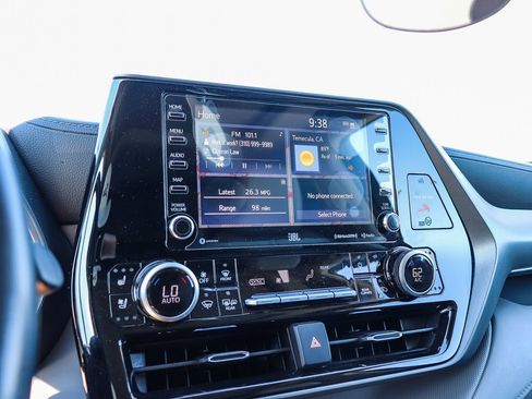 Used 2021 Toyota Highlander Limited AWD/4WD image 20