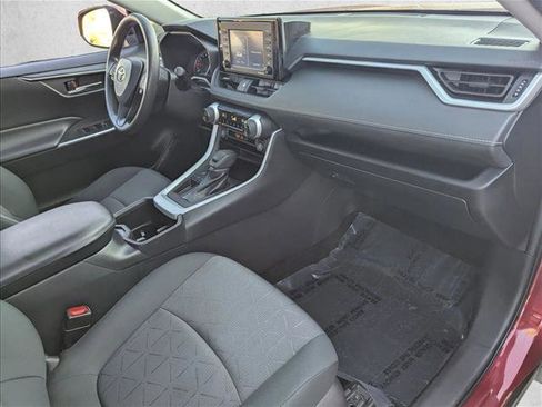 Used 2022 Toyota RAV4 XLE image 21