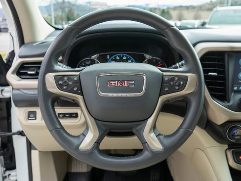 Used 2021 GMC Acadia Denali w/ GMC Pro Grade Package image 18