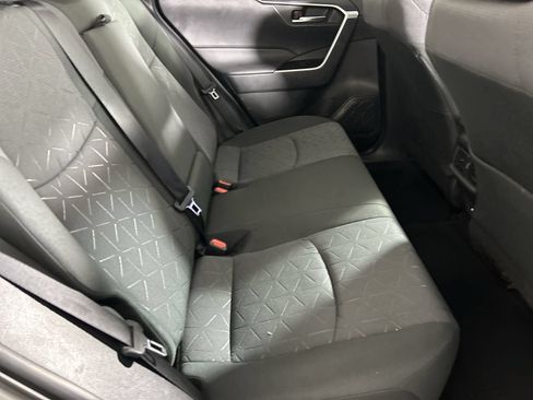 Used 2025 Toyota RAV4 XLE FWD image 25
