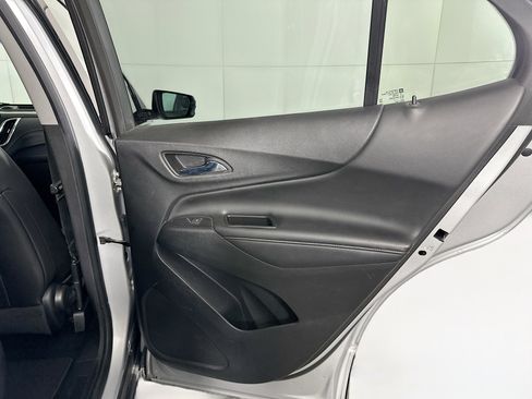 Used 2019 Chevrolet Equinox Premier FWD image 30