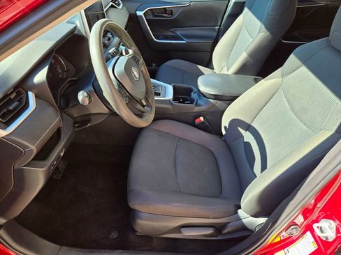 Used 2023 Toyota RAV4 LE AWD/4WD image 13