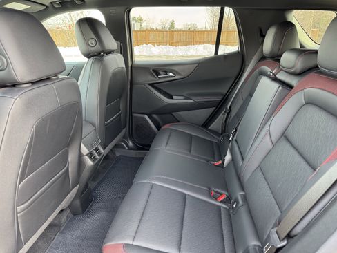 Used 2025 Chevrolet Equinox RS w/ Convenience Package III image 35