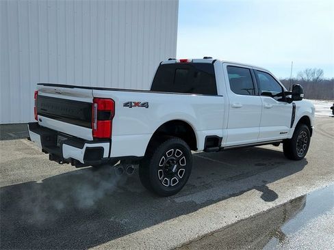 Used 2025 Ford F250 Platinum image 7