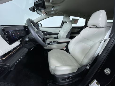 Certified 2023 Nissan Ariya AWD image 15