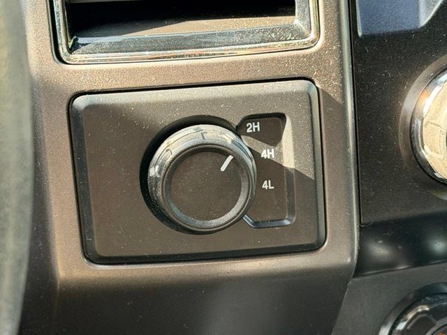 Used 2020 Ford F150 XLT w/ Equipment Group 302A Luxury AWD/4WD image 11