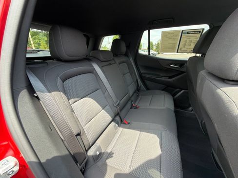 Certified 2026 Chevrolet Equinox LT FWD image 26