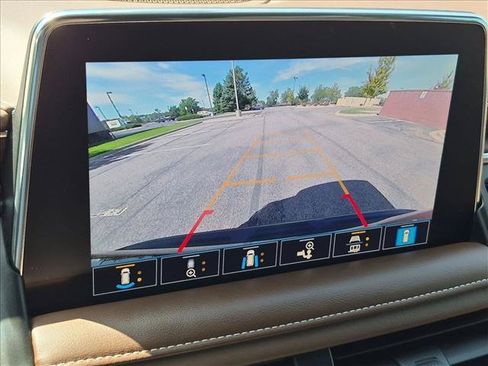 Used 2021 Chevrolet Tahoe High Country w/ Premium Package AWD/4WD image 14