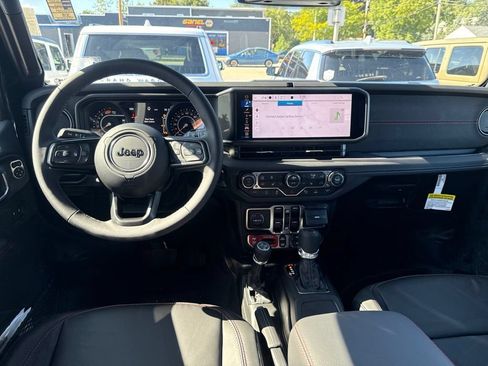 New 2027 Jeep Wrangler Unlimited Rubicon AWD/4WD image 19
