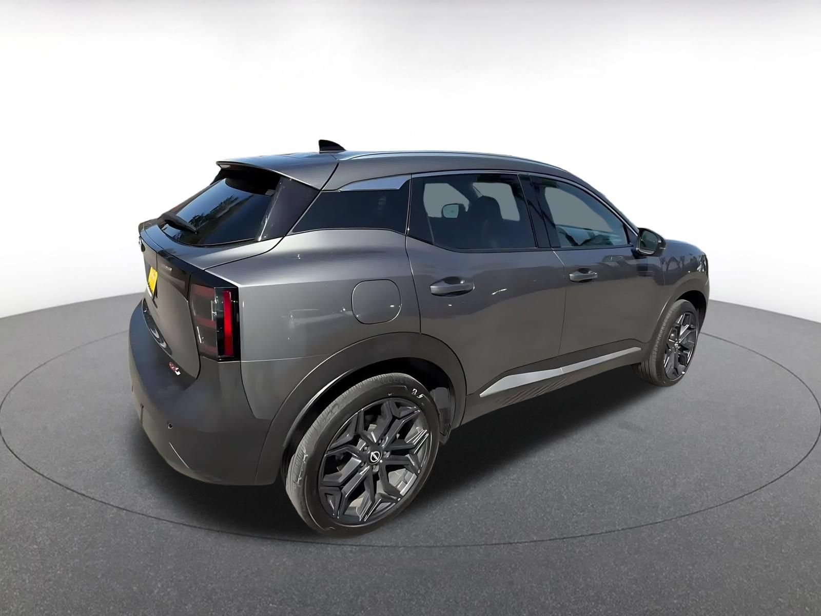 Used 2026 Nissan Kicks SR FWD image 14