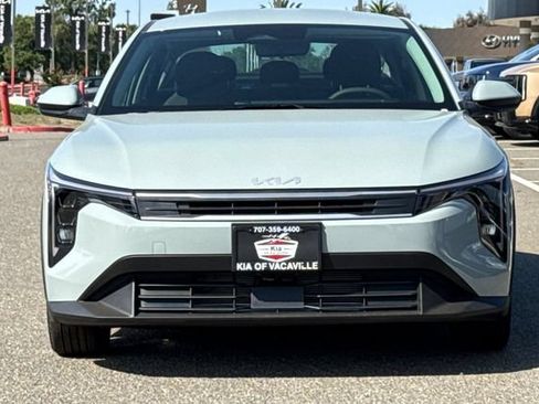New 2026 Kia K4 FWD image 9