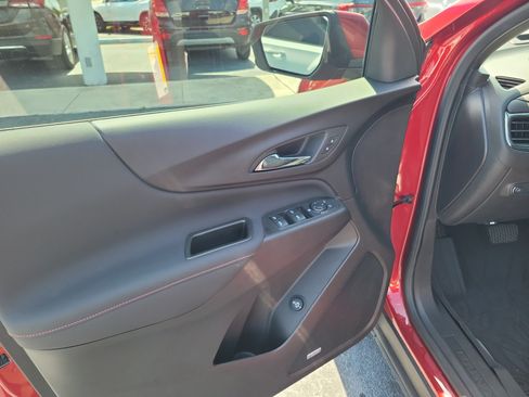 Used 2024 Chevrolet Equinox RS w/ RS Leather Package FWD image 18