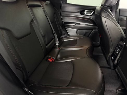 Certified 2025 Jeep Compass Trailhawk AWD/4WD image 27