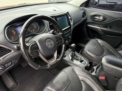 Used 2020 Jeep Cherokee Limited image 20