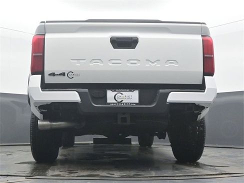 Used 2025 Toyota Tacoma TRD Sport image 50