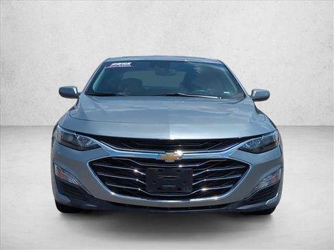 Used 2024 Chevrolet Malibu LT FWD image 2