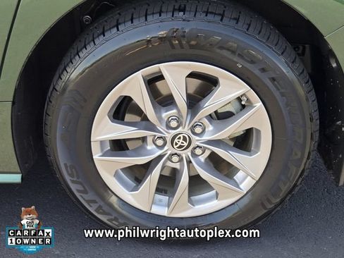 Used 2022 Toyota Sienna XLE FWD image 15