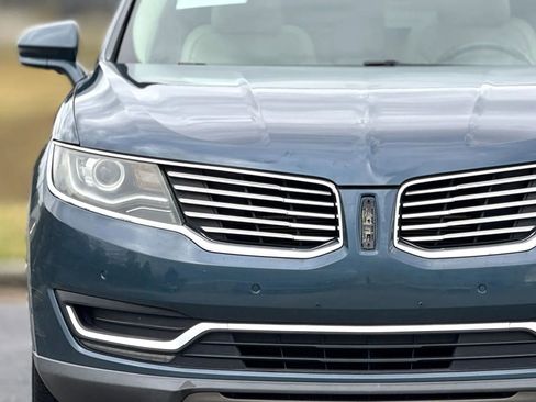 Used 2016 Lincoln MKX Reserve w/ Technology Package image 11