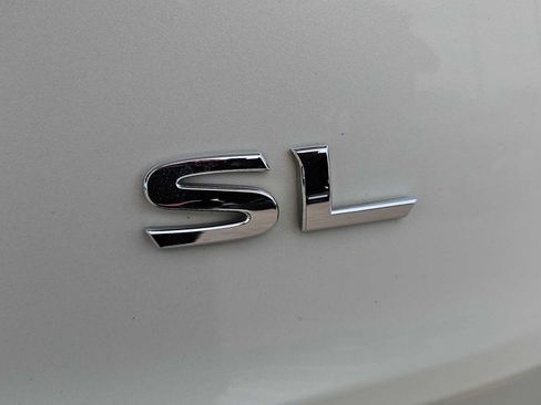 Used 2023 Nissan Rogue SL w/ SL Premium Package FWD image 11