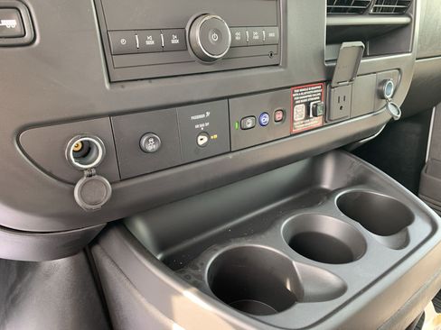 New 2025 GMC Savana 3500 w/ Power Convenience Package RWD image 43
