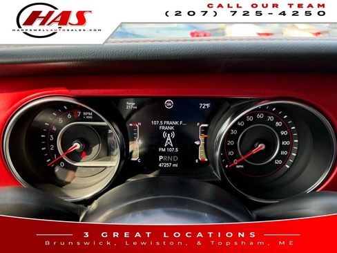 Used 2021 Jeep Gladiator Rubicon w/ Dual Top Group AWD/4WD image 15