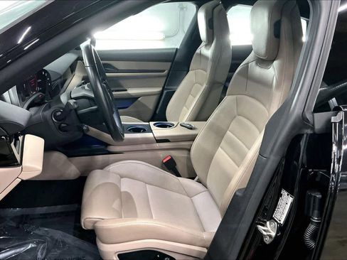 Used 2021 Porsche Taycan 4S image 28