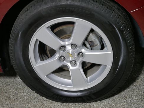 Used 2015 Chevrolet Cruze LT image 15