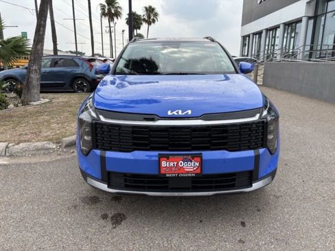 New 2026 Kia Sportage EX w/ EX Panorama Roof Package image 2