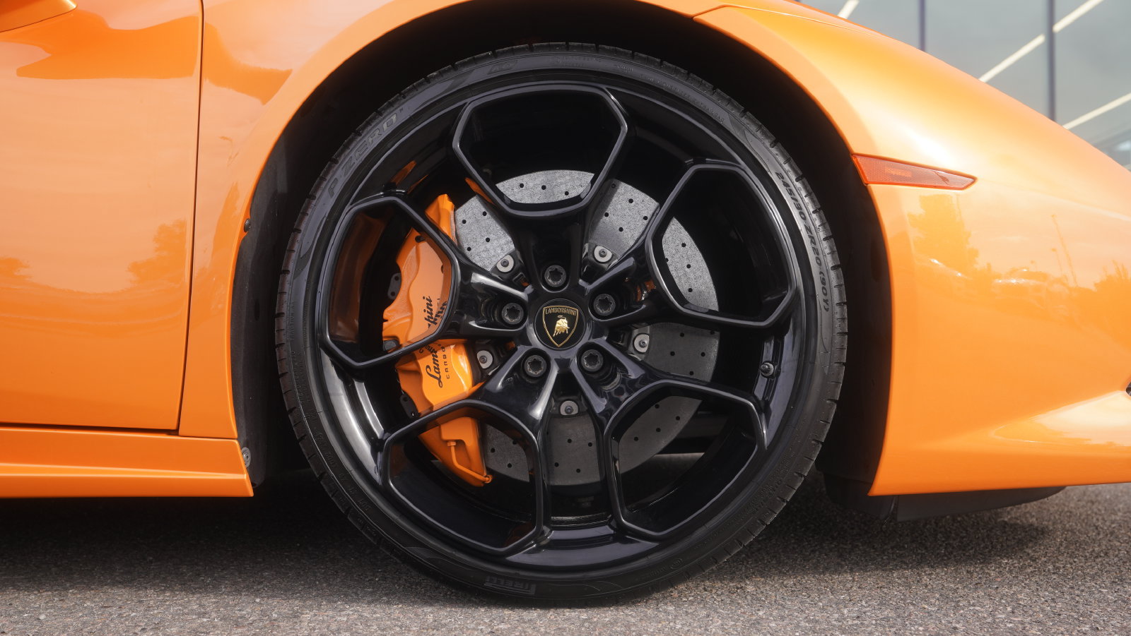 Used 2015 Lamborghini Huracan LP 610-4 AWD/4WD image 20